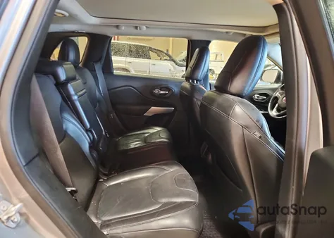 2017 Jeep Cherokee Overland z USA, uszkodzony, nr VIN 1C4PJMJS5HW503826